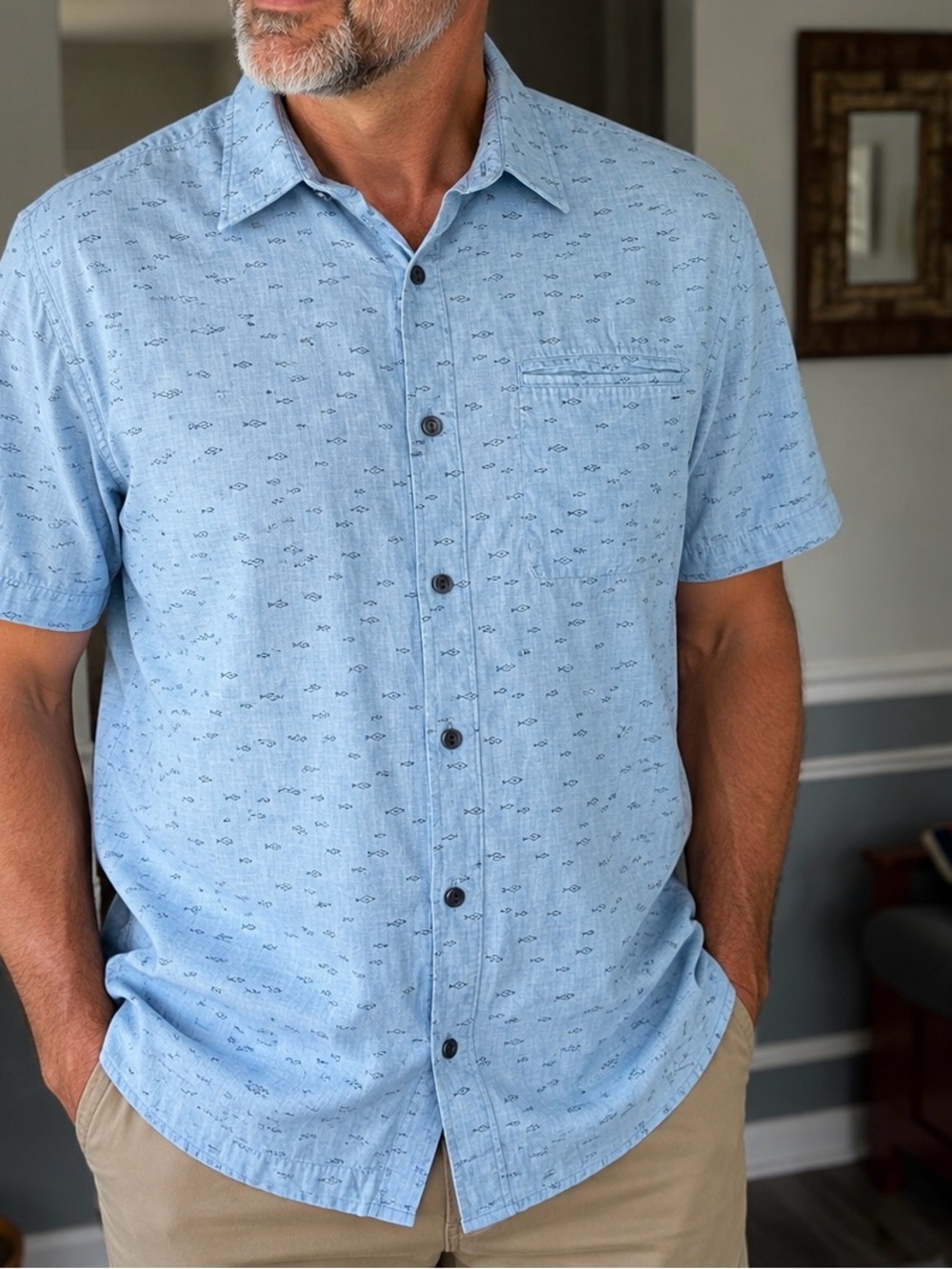Orvis Men’s Active Fit Short Sleeve Fish Print Button Down Shirt -Light Blue L